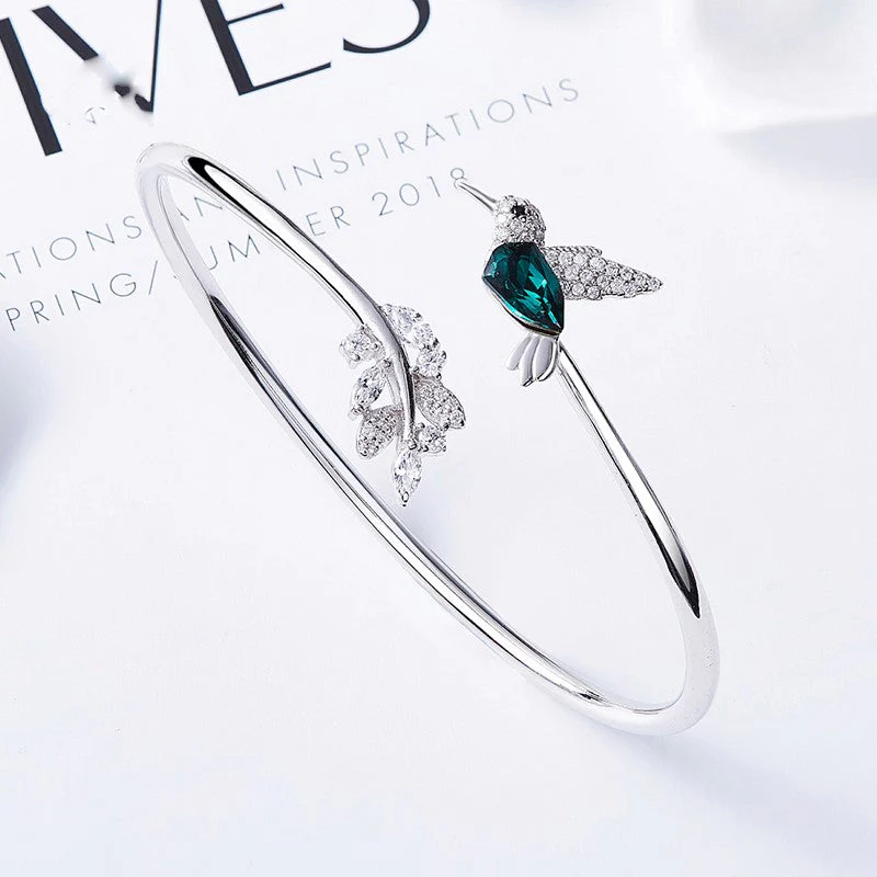 Adjustable Hummingbird Ring with Rhinestone Diamond - Image 4