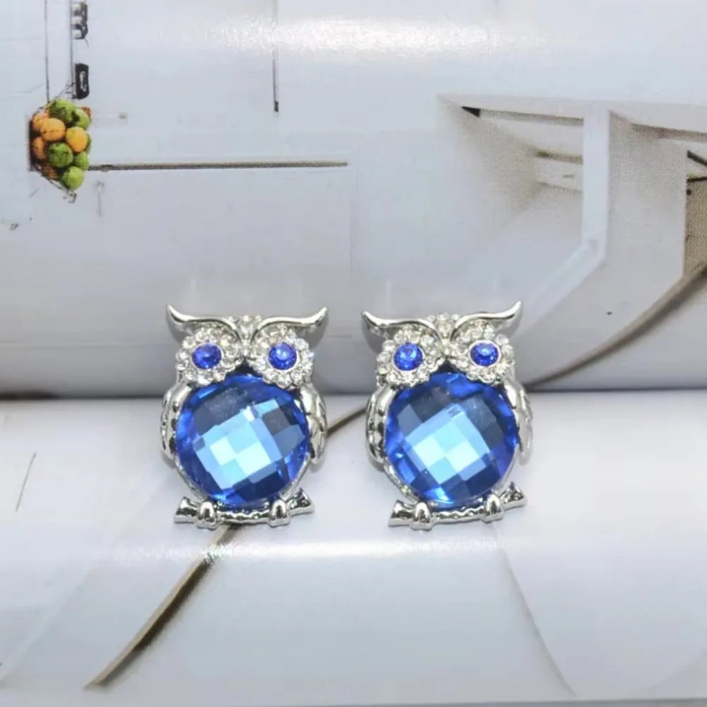 Crystal Owl Pendant Necklace - Image 3