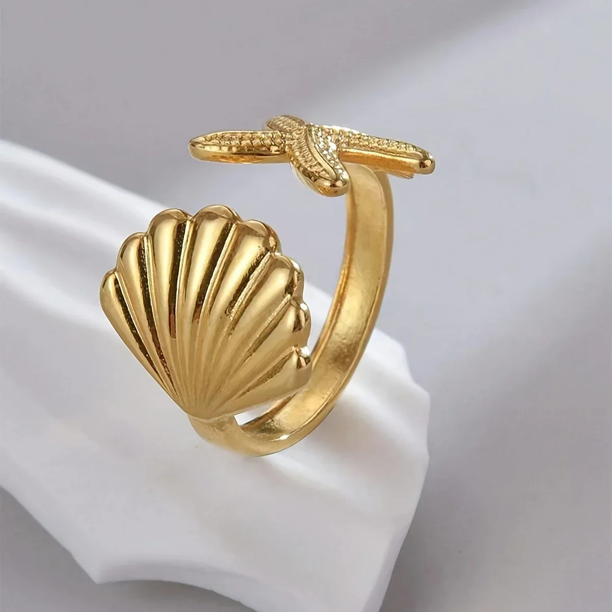 Elegant Gold Ring with Starfish and Shell - Image 2