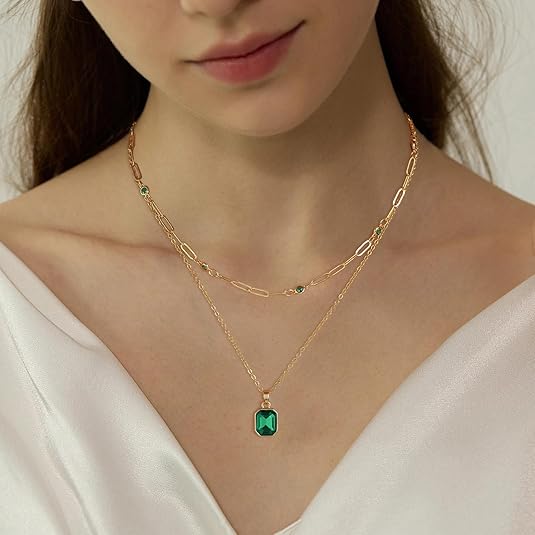 Emerald Clover Pendant Necklace | Gold - Image 5