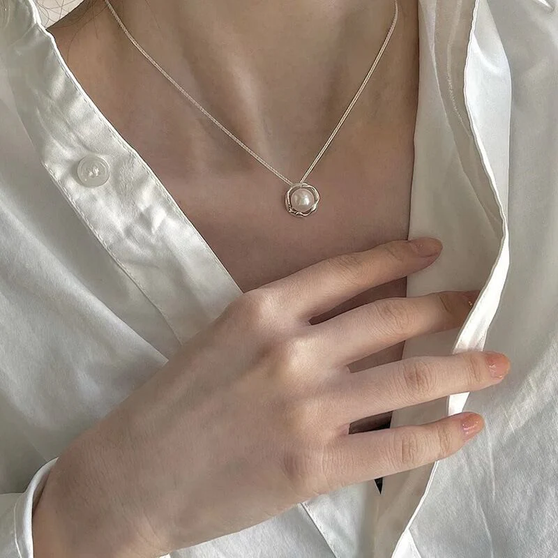 Fiona Pearl Necklace - Image 3