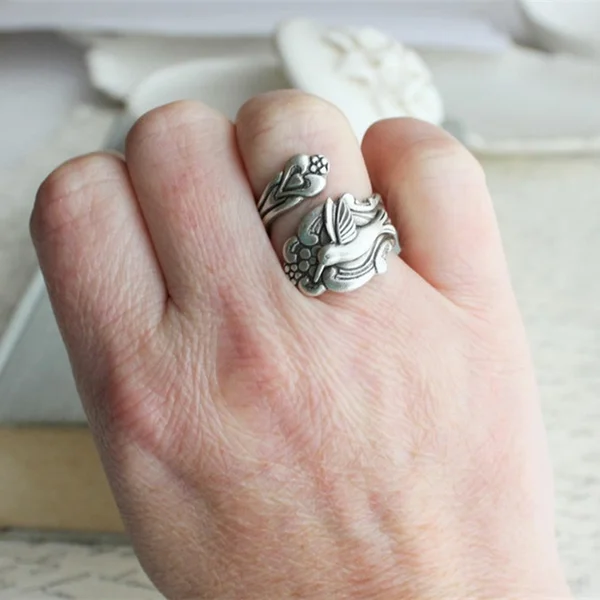 Hummingbird Flower Ring - Image 3