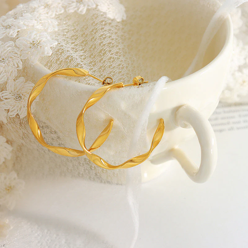 Iris Gold Earrings - Image 2