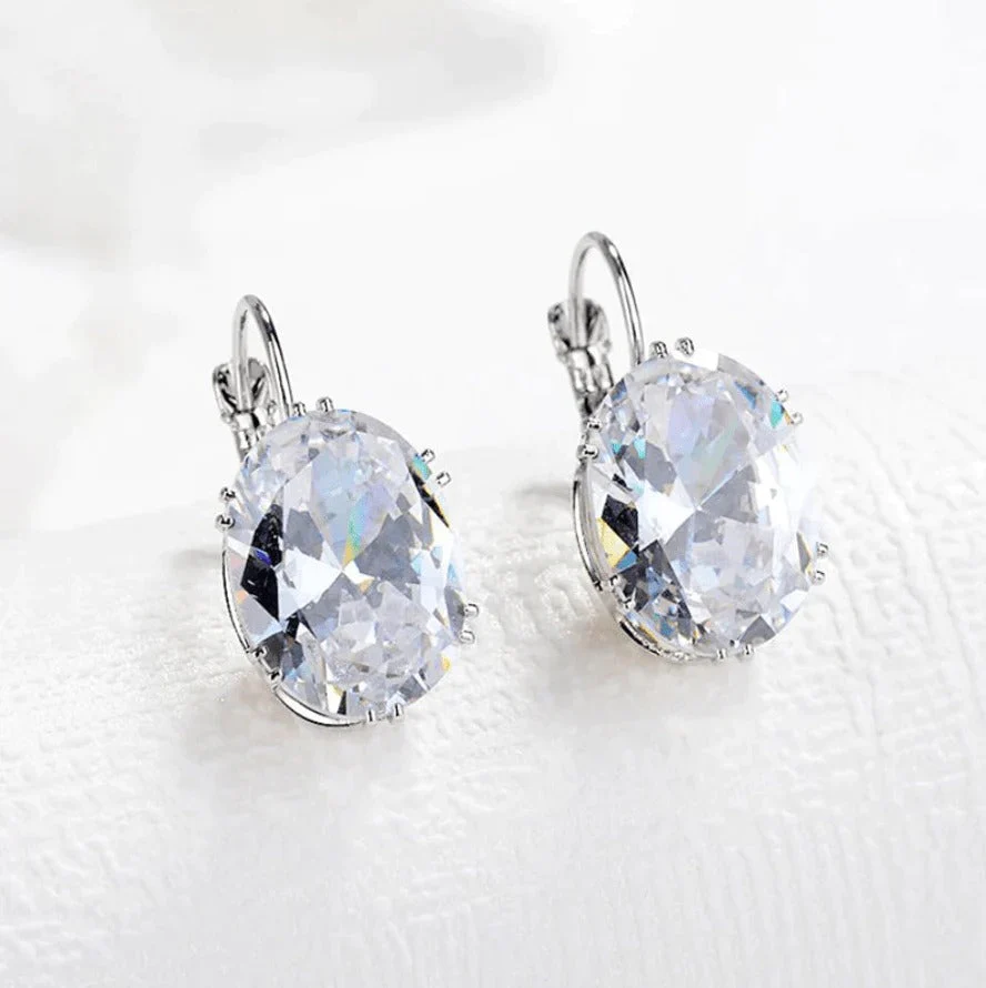 Ivy Oval Cut Earrings