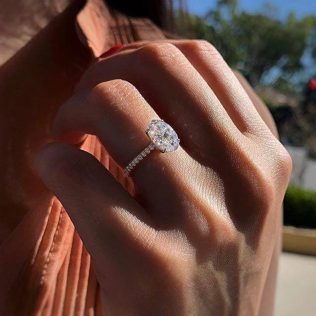 Ivyial Oval Cut Ring - Image 4