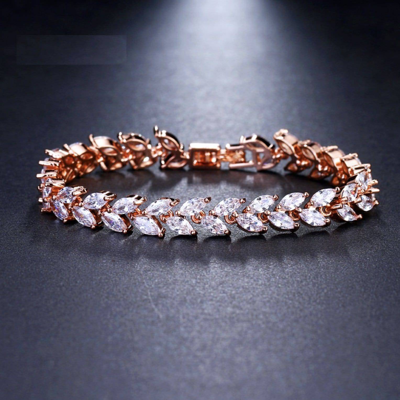 Jennie Leaf Bracelet - Image 4