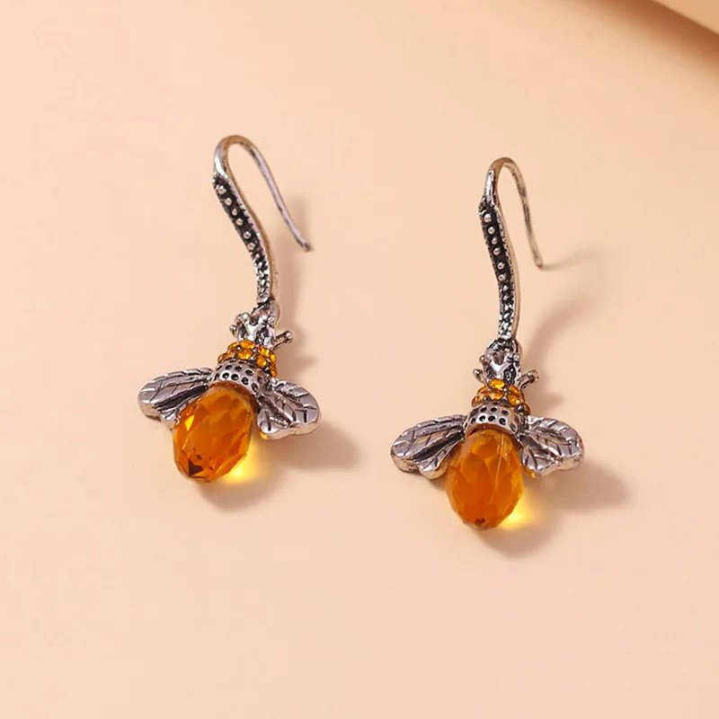 Vintage Bee Necklace & Earrings Set - Image 2