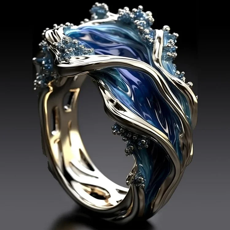 Vintage Gold Ring with Ocean Waves