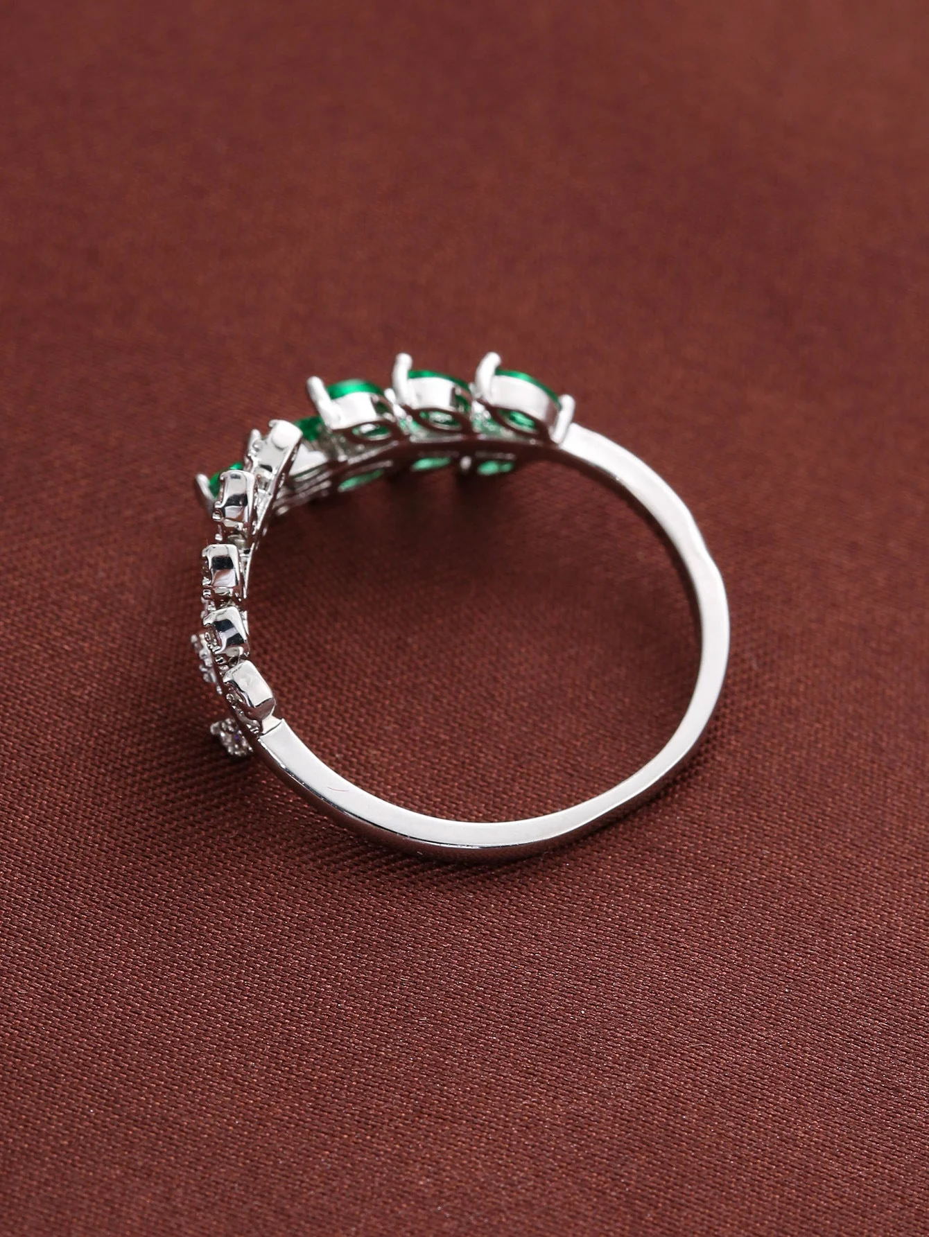 Vivara Lyselle Ring | White Gold - Image 3